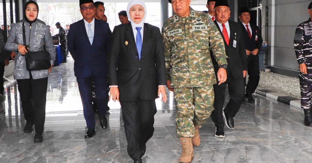 Khofifah Apresiasi TNI AL Jaga Kedaulatan dan Konektivitas Nusantara