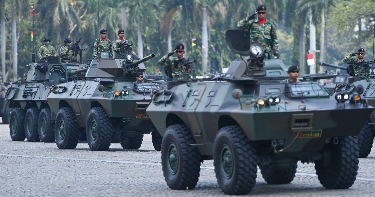 Monas Jadi Panggung Defile 520 Kendaraan HUT Ke-81 TNI