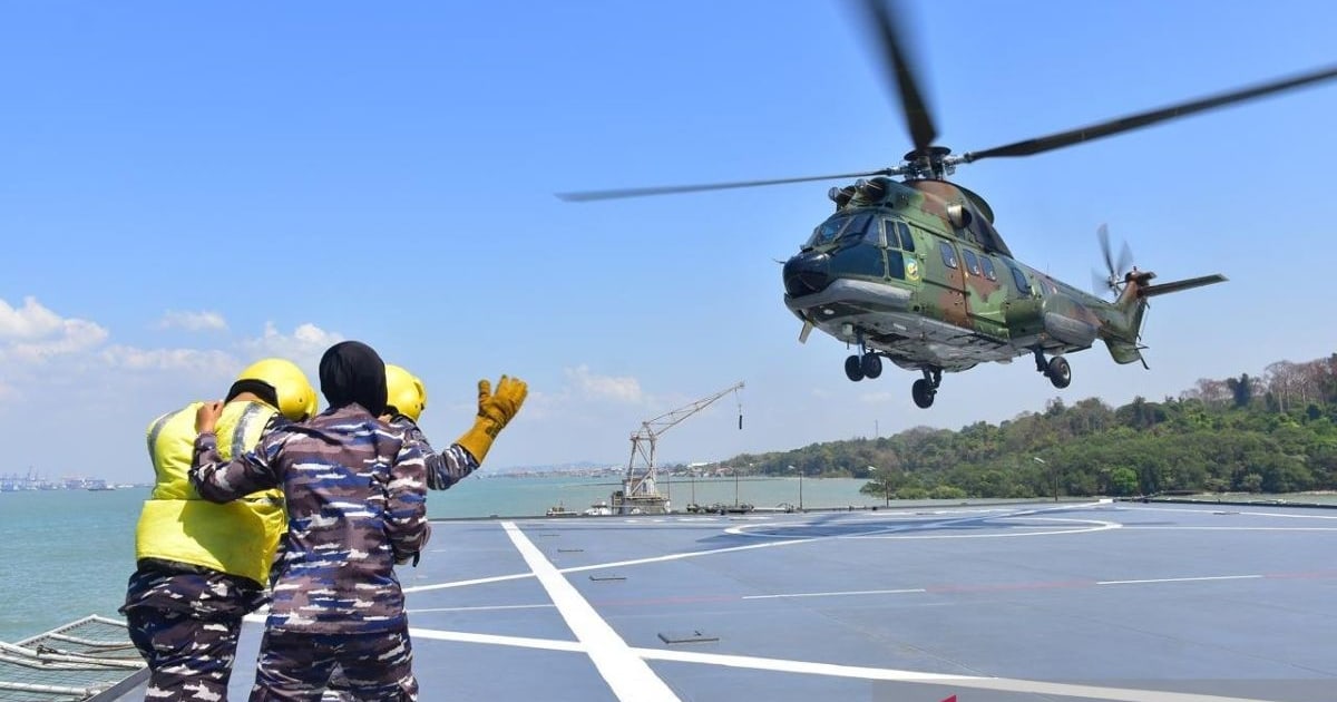 Penerbang TNI AU Asah Kemampuan Agar Bisa Mendarat di atas Kapal Induk