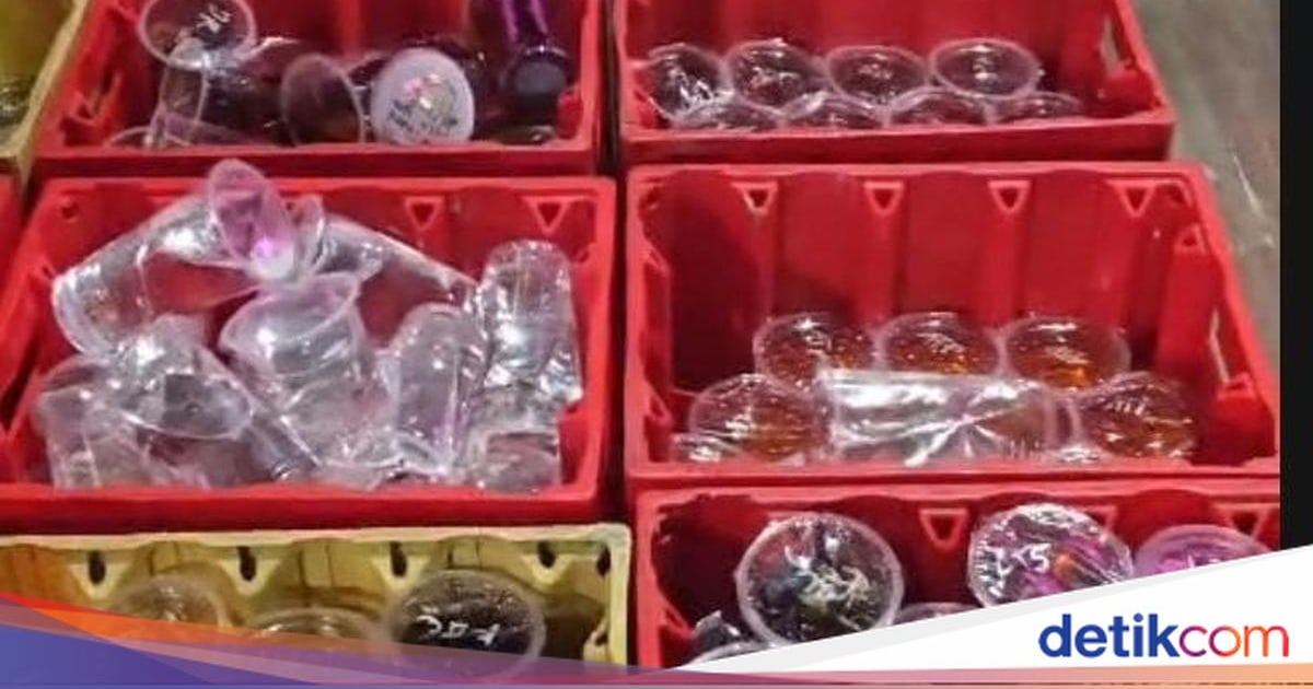 Penggerebekan Miras Ilegal di Lokananta Solo