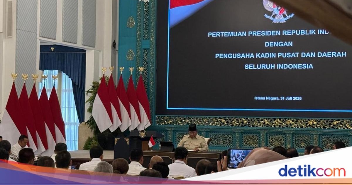 Prabowo Berikan Canda di Pertemuan Kadin Terkait Pesawat dan Jabatan